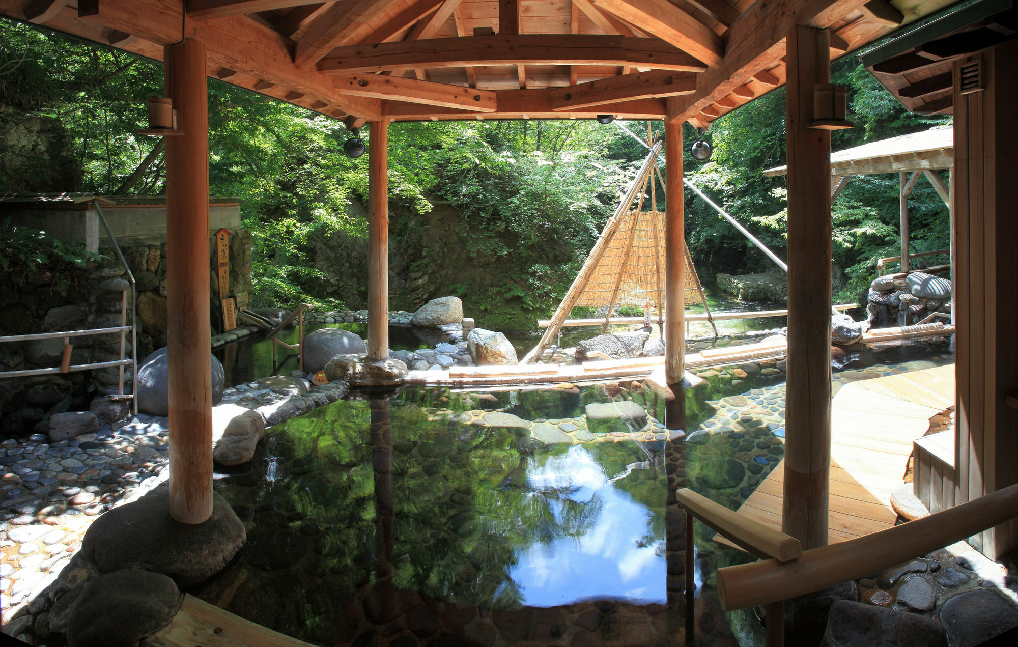 Sakunami Onsen Yuzukushi Salon Ichinobo Sendai Exteriör bild